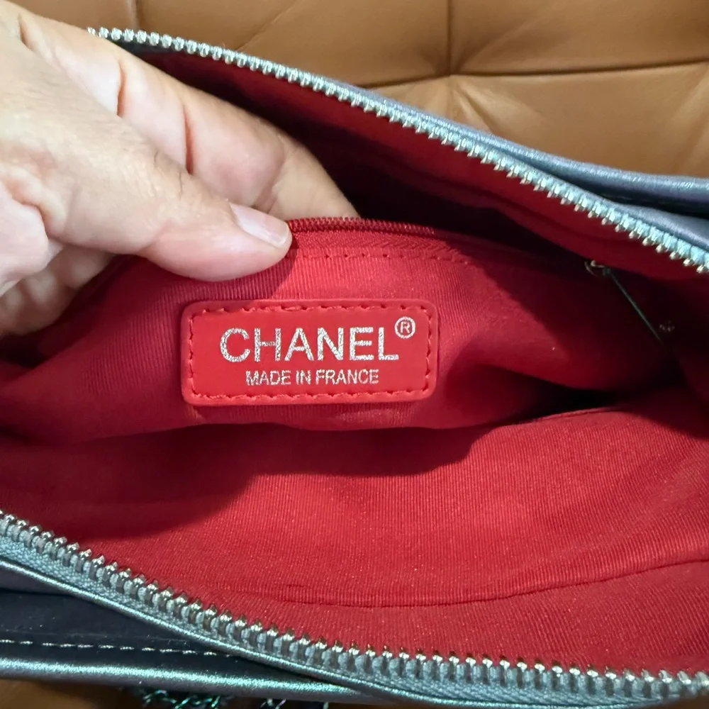 Chanel purple bag - Picture 8 of 9